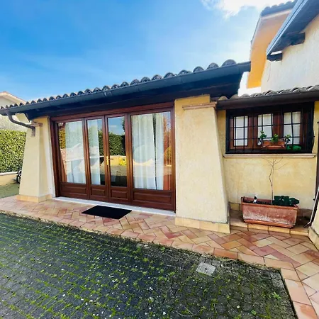 Guest house Casaloca 3*